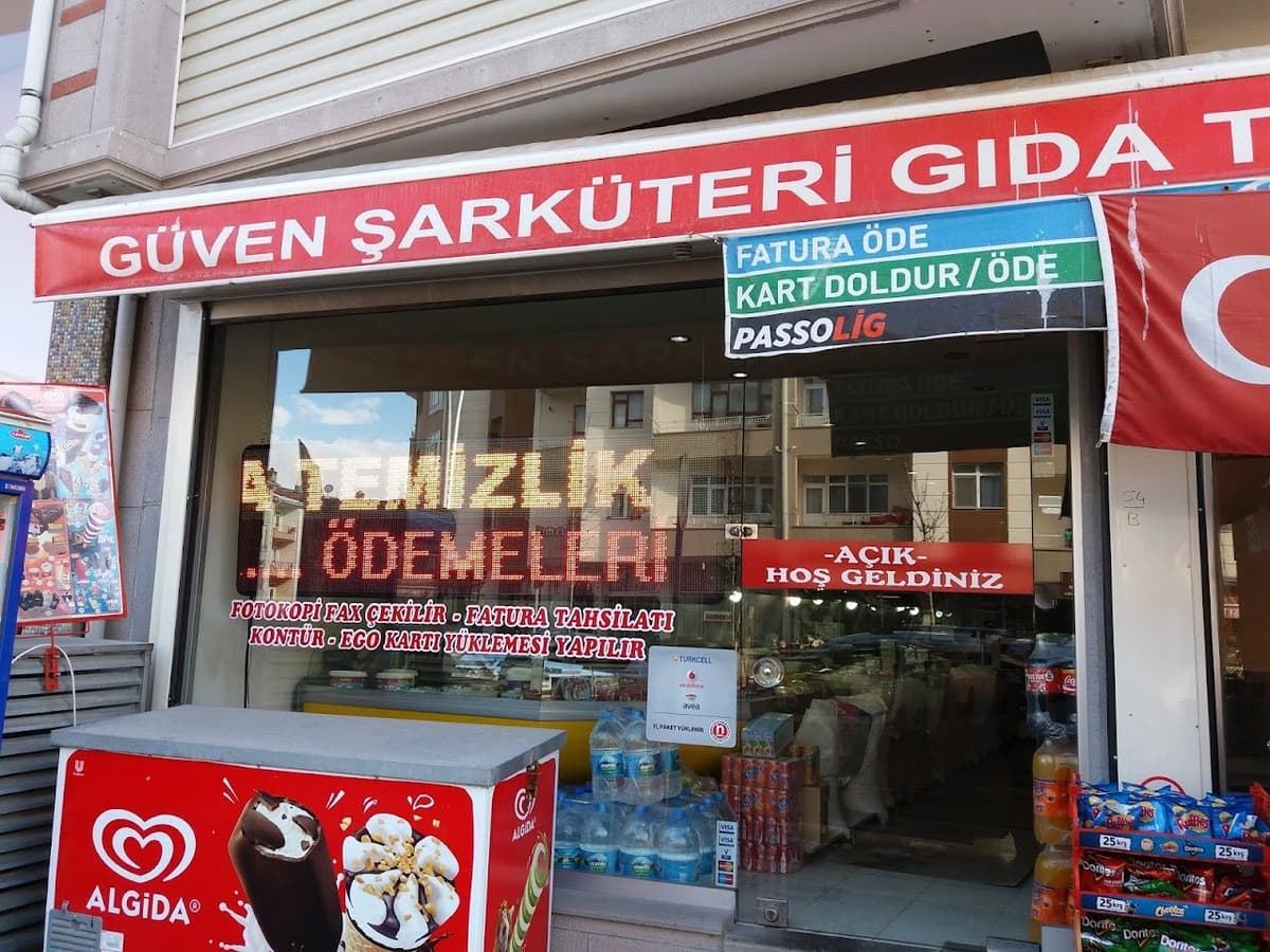 Güven Şarküteri Market dükkân cephesi (No: 54B)