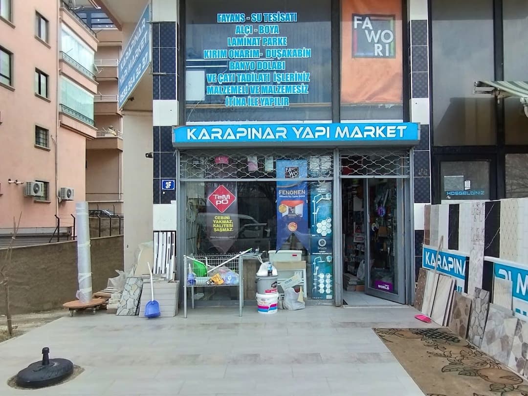 Karapınar Ticaret vitrini ve hizmet tabelası (Google Haritalar)