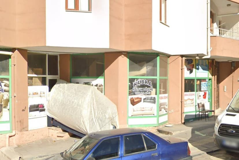 Kübra Koltuk Döşeme mağaza cephesi (Google Street View)