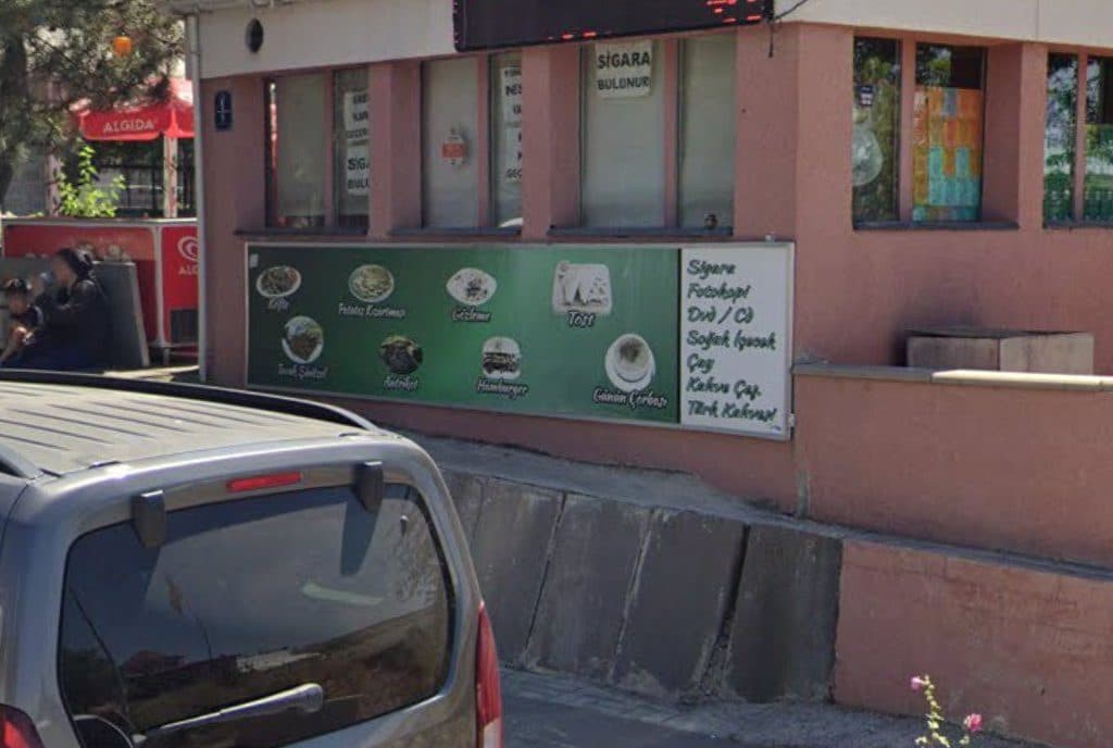 Melike Cafe & Büfe tabela ve ürün panosu (Google Street View)