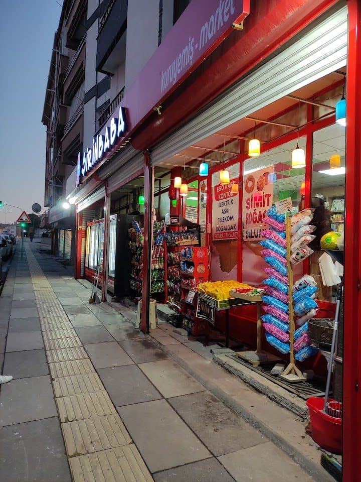 Şirin Baba Market dükkân görünümü — Şafak Mahallesi