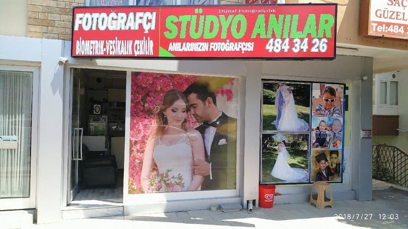 Studyo S&S dükkân görünümü