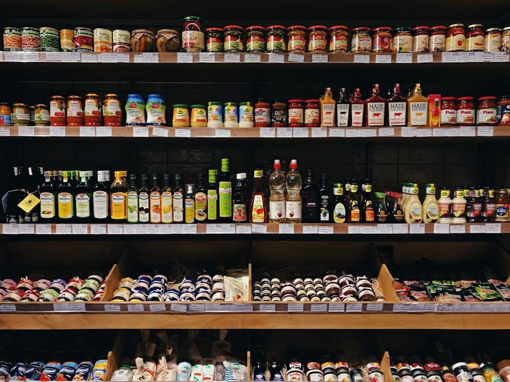 Dolu market rafları (temsili görsel)
