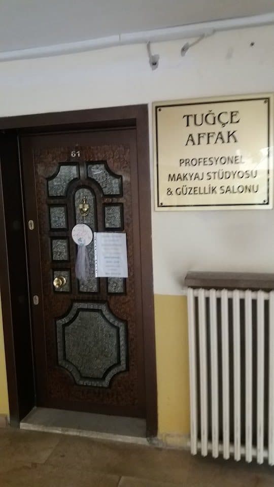 Tuğçe Affak Profesyonel Makyaj Stüdyosu & Güzellik Salonu — stüdyo girişi