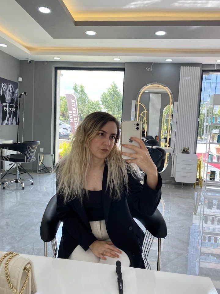 Modern salon iç mekânı