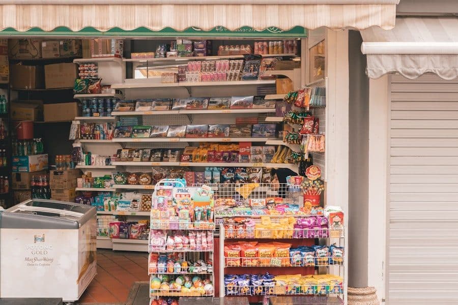 Mahalle marketi vitrin görünümü (temsili görsel)