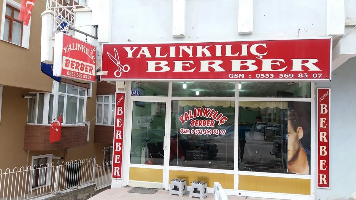 Yalınkılıç Berber dükkân cephesi ve tabelası