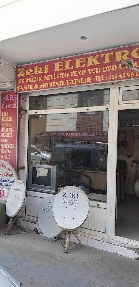 Zeki Elektronik dükkân cephesi ve tabelası